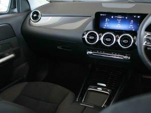 Mercedes-Benz GLA GLA200 Progressive - Image 12