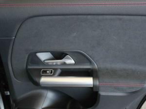 Mercedes-Benz GLA GLA200 Progressive - Image 18