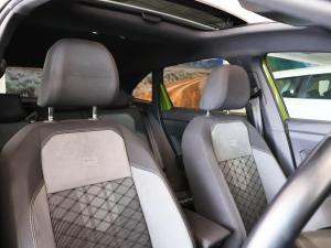 Volkswagen Taigo 1.0TSI R-Line - Image 19