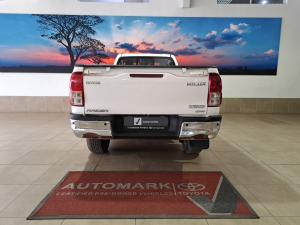 Toyota Hilux 2.4GD-6 single cab 4x4 Raider manual - Image 5