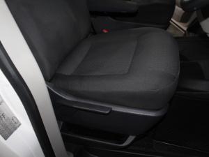 Volkswagen T6 Kombi 2.0 TDi DSG 103kw - Image 17