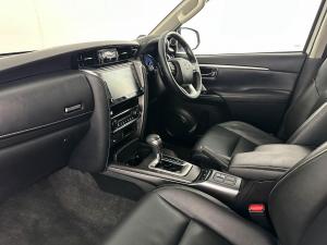 Toyota Fortuner 2.8GD-6 VX automatic - Image 13