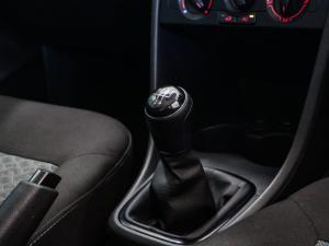 Volkswagen Polo Vivo hatch 1.4 Life - Image 12