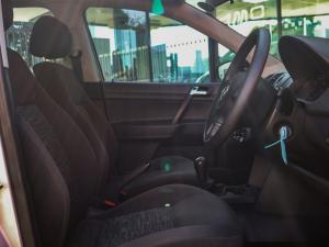 Volkswagen Polo Vivo hatch 1.4 Trendline - Image 14