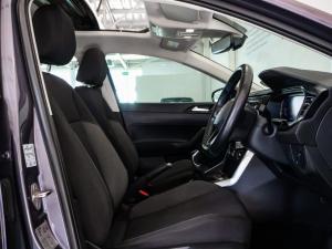 Volkswagen Polo hatch 1.0TSI Life manual - Image 14