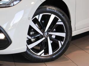 Volkswagen Polo hatch 1.0TSI Life auto - Image 6