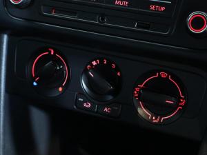 Volkswagen Polo Vivo hatch 1.4 Trendline - Image 16