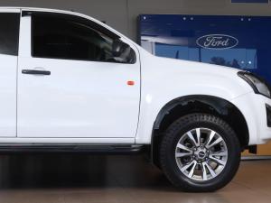 Isuzu D-Max 250 Extended cab Hi-Ride auto - Image 16