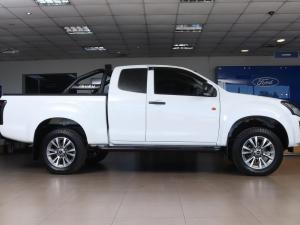 Isuzu D-Max 250 Extended cab Hi-Ride auto - Image 3