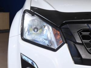Isuzu D-Max 250 Extended cab Hi-Ride auto - Image 7