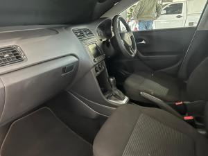 Volkswagen Polo Vivo hatch 1.6 Comfortline auto - Image 11