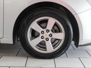 Chevrolet Cruze sedan 1.8 LS - Image 12
