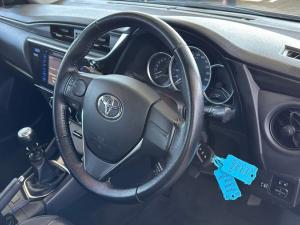Toyota Corolla 1.8 Prestige - Image 12
