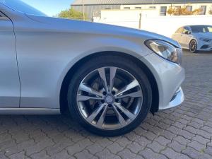 Mercedes-Benz C-Class C250d Avantgarde - Image 11