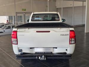Toyota Hilux 2.0 chassis cab - Image 6