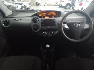 Toyota Etios hatch 1.5 Sprint - Image 6