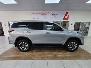 Toyota Fortuner 2.4GD-6 auto - Image 3