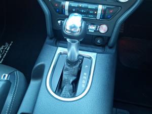 Ford Mustang 5.0 GT fastback - Image 13