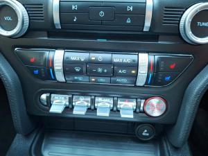 Ford Mustang 5.0 GT fastback - Image 17