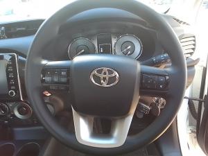 Toyota Hilux 2.4GD-6 double cab Raider auto - Image 8
