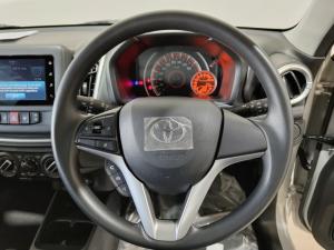 Toyota Vitz 1.0 XR manual - Image 8