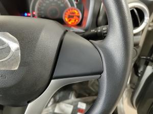 Toyota Vitz 1.0 XR manual - Image 10