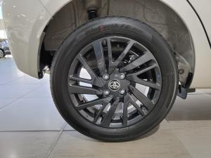 Toyota Vitz 1.0 XR manual - Image 18