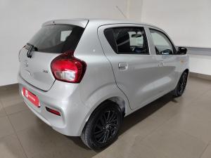 Toyota Vitz 1.0 XR manual - Image 2