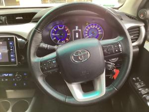 Toyota Hilux 2.8GD-6 double cab Raider auto - Image 8