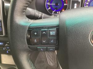Toyota Hilux 2.8GD-6 double cab Raider auto - Image 9