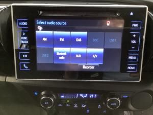 Toyota Hilux 2.8GD-6 double cab Raider auto - Image 13