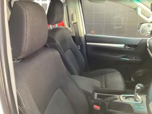 Toyota Hilux 2.8GD-6 double cab Raider auto - Image 17