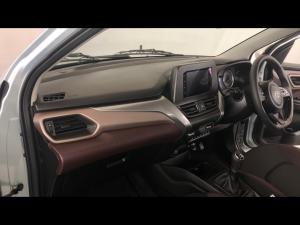 Toyota Starlet Cross 1.5 XS manual - Image 7