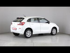 Toyota Starlet 1.5 Xi - Image 2