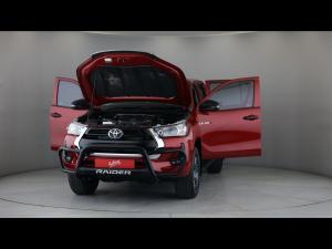 Toyota Hilux 2.4GD-6 double cab Raider manual - Image 13