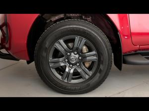 Toyota Hilux 2.4GD-6 double cab Raider manual - Image 19