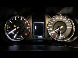 Toyota Hilux 2.4GD-6 double cab Raider manual - Image 23