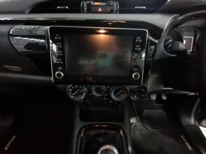 Toyota Hilux 2.8 GD-6 RB Legend 4X4E/CAB - Image 11