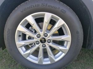Audi Q3 35 TDI S Tronic Urban Edition - Image 12