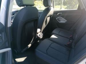 Audi Q3 35 TDI S Tronic Urban Edition - Image 14