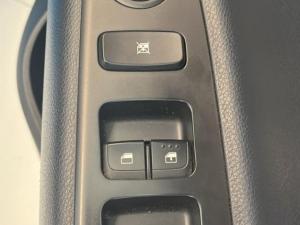 Kia Rio hatch 1.4 LS - Image 17