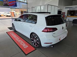 Volkswagen Golf VII GTi 2.0 TSI DSG - Image 18