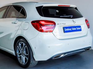 Mercedes-Benz A 220d Urban automatic - Image 7