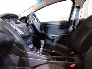 Ford Focus hatch 1.0T Ambiente - Image 9