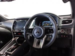 Mitsubishi Pajero Sport 2.4DI-D 4x4 - Image 8