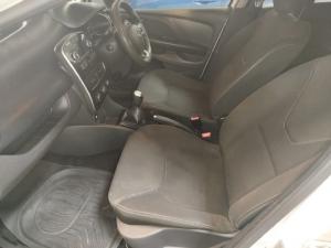 Renault Clio 66kW turbo Expression - Image 11