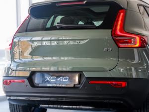 Volvo XC40 B3 Ultimate Dark - Image 13