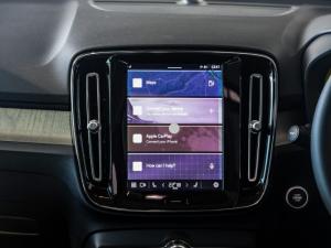 Volvo XC40 B3 Ultimate Dark - Image 17
