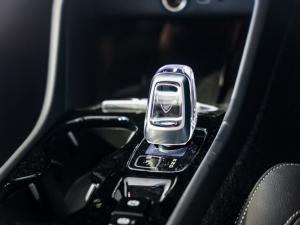 Volvo XC40 B3 Ultimate Dark - Image 18