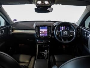 Volvo XC40 B3 Ultimate Dark - Image 5